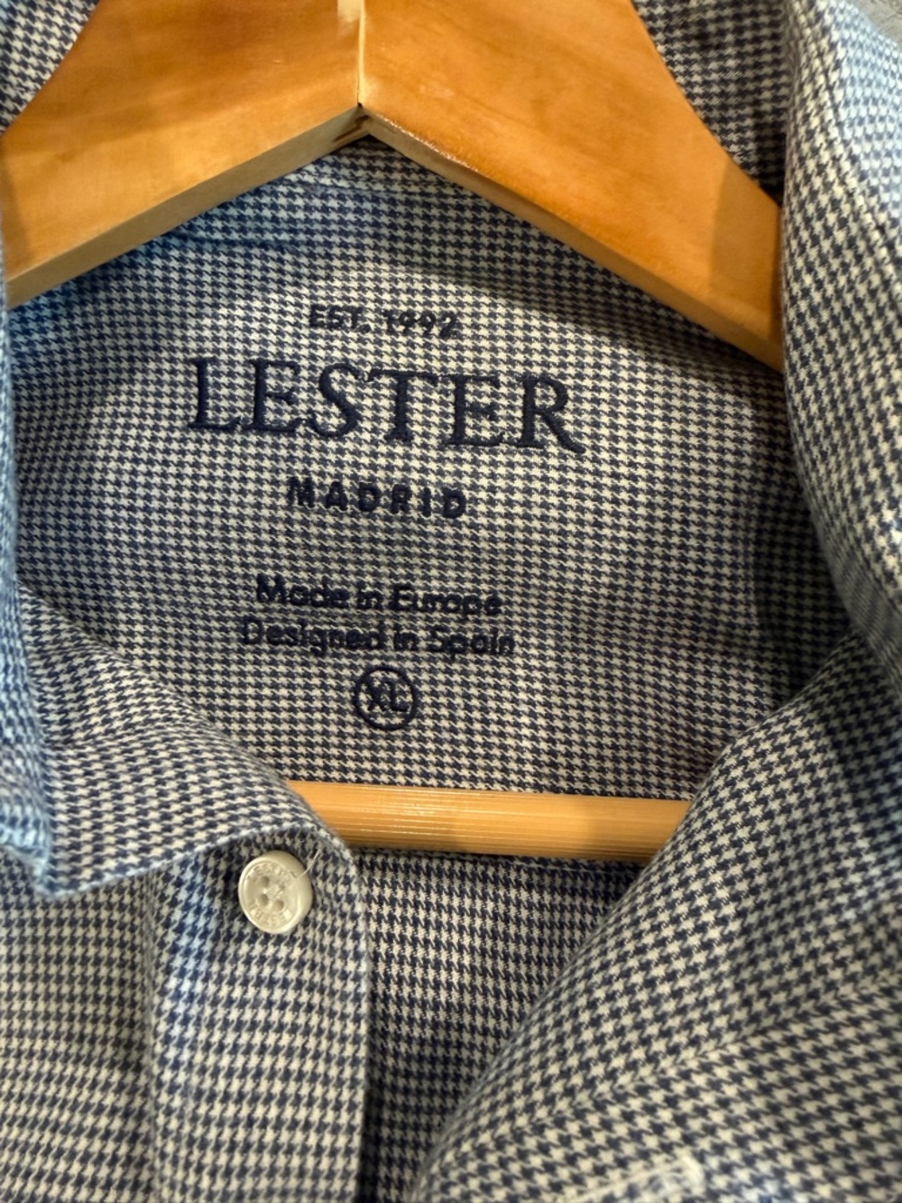 Lester from Madrid Spain Men's Blue Houndstooth Shirt